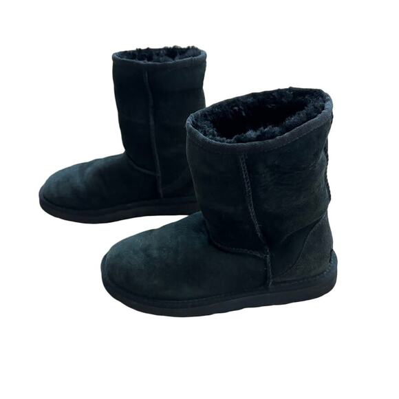 UGG Classic Black Boots – 8" Shaft Sheepskin Suede Winter Cozy – Women’s 5 - Picture 3 of 8
